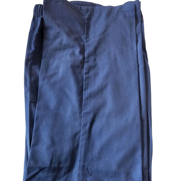 Nwot Disney Eeyore Scrub Top and Pants Set - Picture 5 of 6